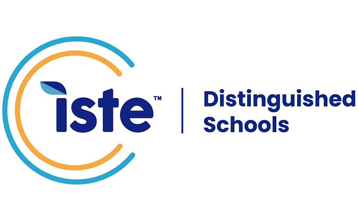 The lowercase letters i-s-t-e in bright blue inside two rings of light blue and gold. The rings do not fully close as they stop above and below the letter e. Next to the image are the words Distinguished Schools in bright blue.